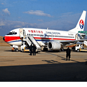 济南航空空运航空快运业稳步发展的原因是什么？